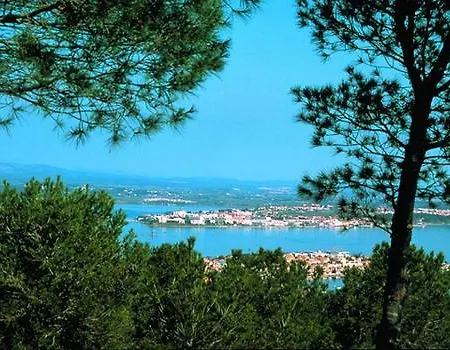 Les Oliviers Apartment Balaruc-les-Bains